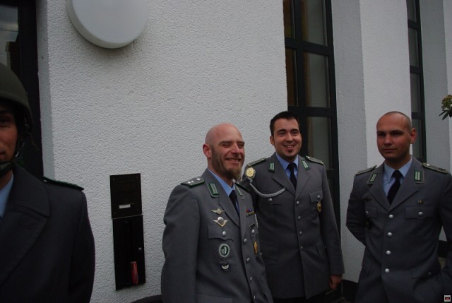 img00027.jpg