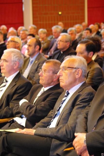 img00076.jpg