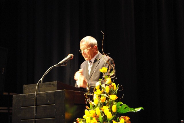 img00110.jpg