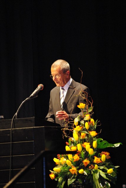 img00122.jpg
