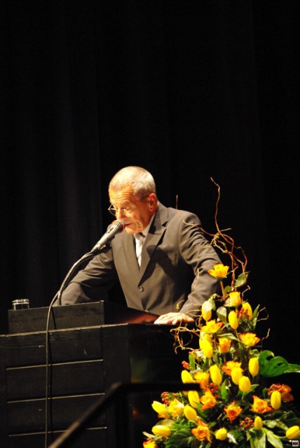 img00126.jpg