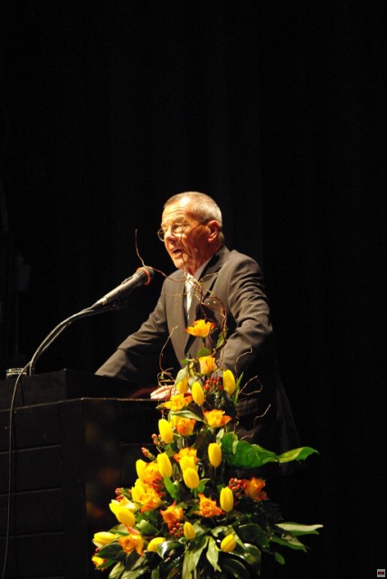 img00127.jpg