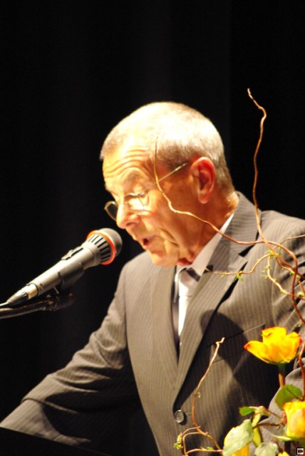 img00128.jpg