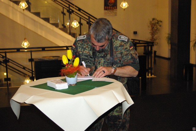 img00133.jpg