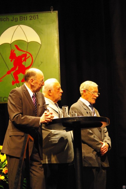 img00185.jpg