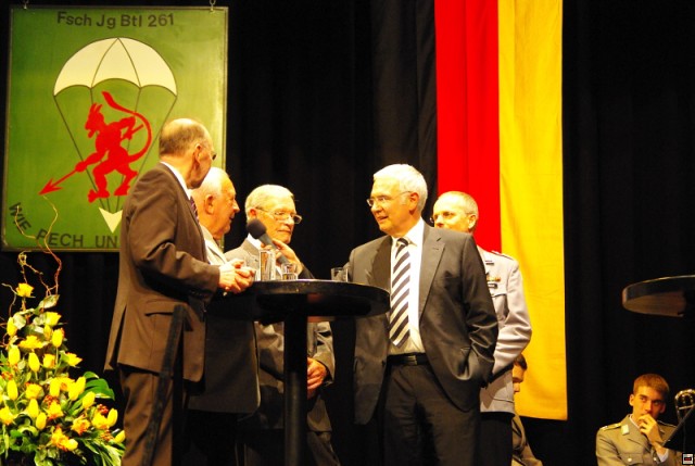 img00202.jpg