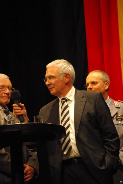 img00203.jpg
