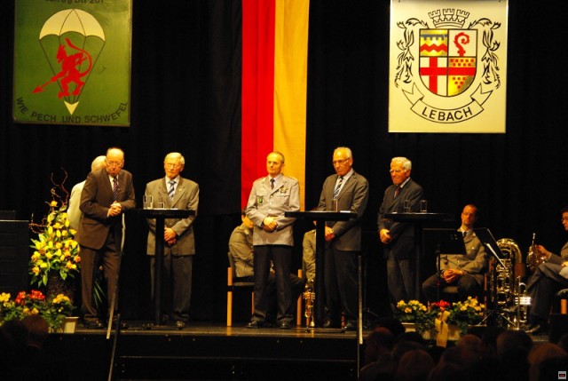 img00210.jpg