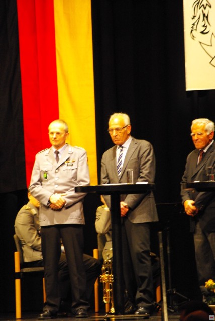 img00212.jpg
