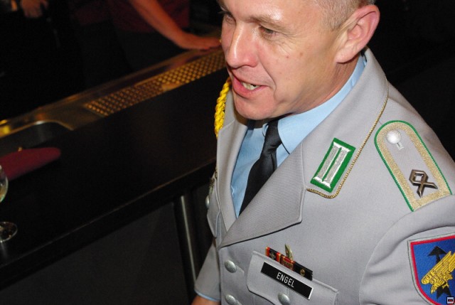 img00285.jpg