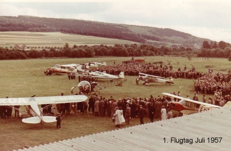 Erster-Flugtag-1957
